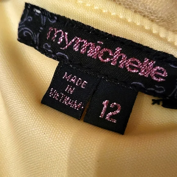 Beautiful girls formal spring dress. Yellow with sequins and sheer accents. - Picture 3 of 3